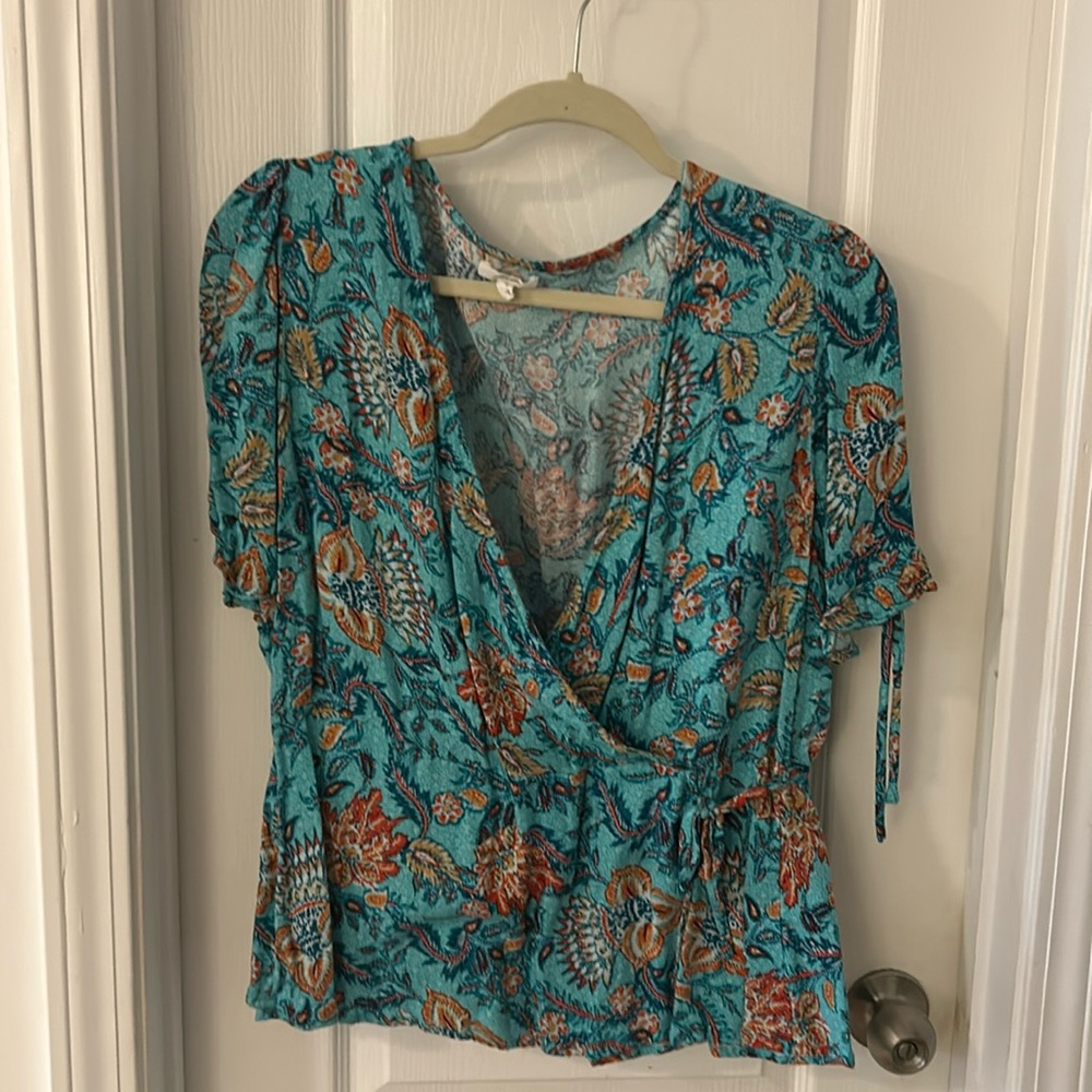 Maurice’s multi colored blouse